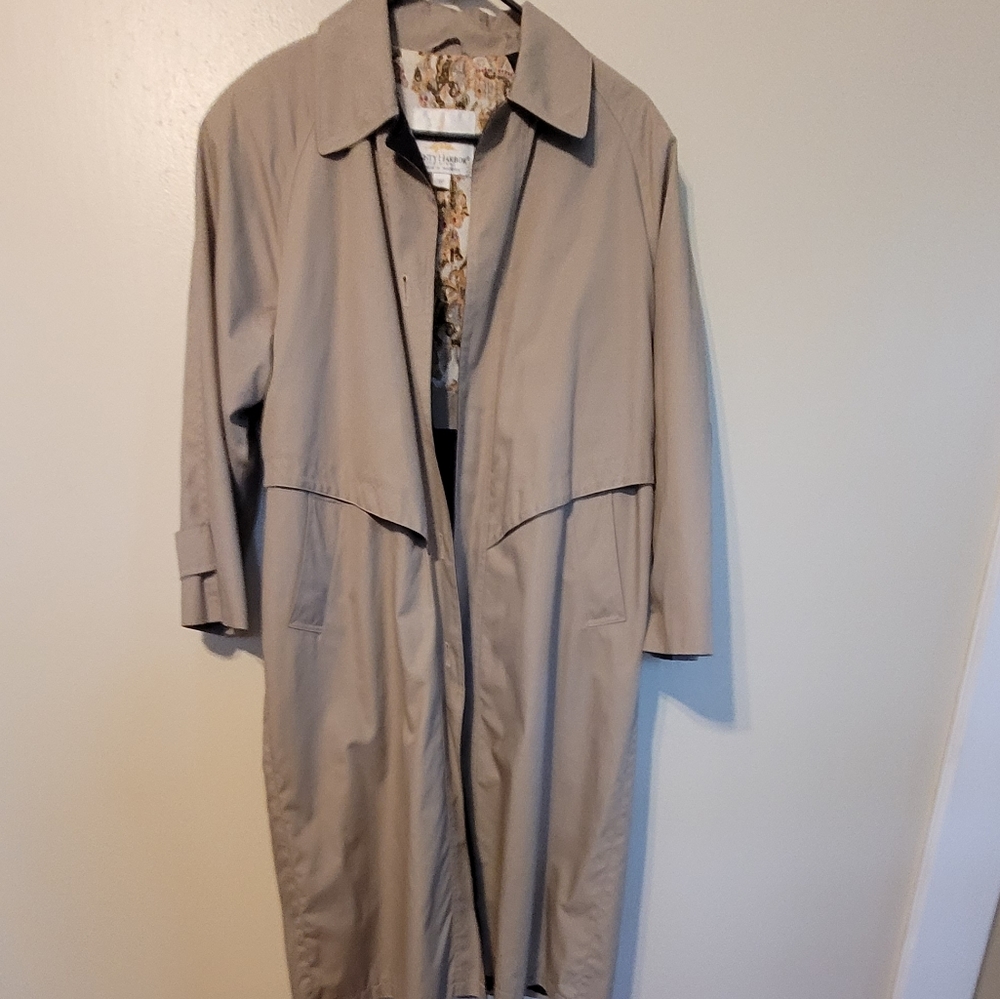 Misty Harbor 6P womans trench coat